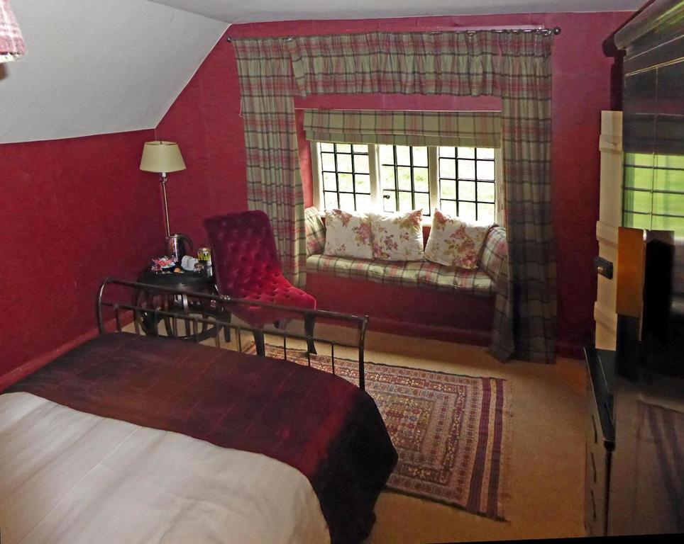 فندق Hambro Arms Milton Abbas الغرفة الصورة