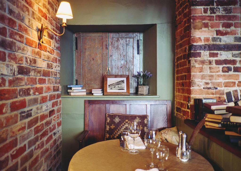 فندق Hambro Arms Milton Abbas المظهر الخارجي الصورة